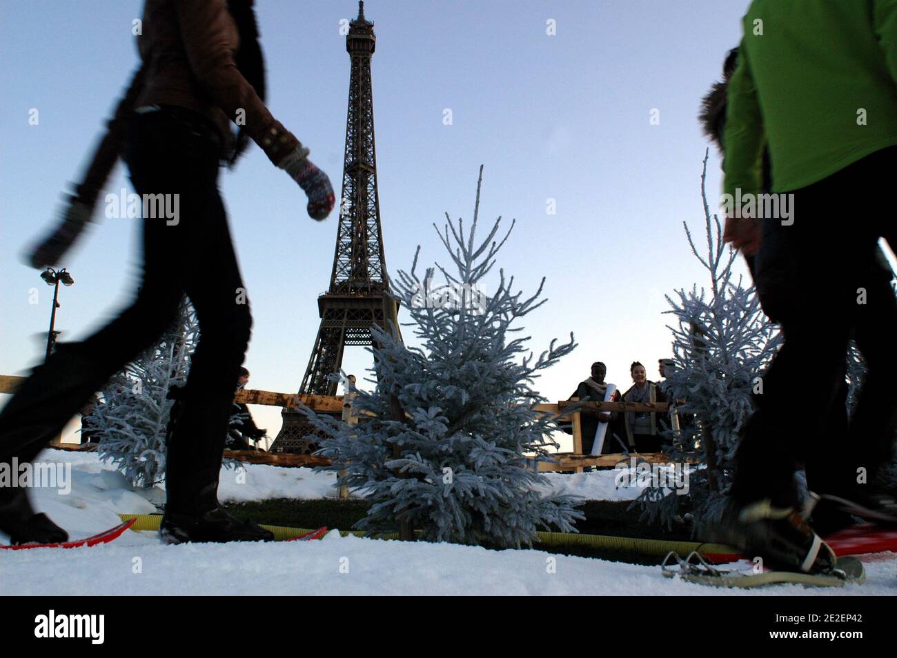Christmas in Paris, Eiffel Tower, Christmas tree, snow, December 12