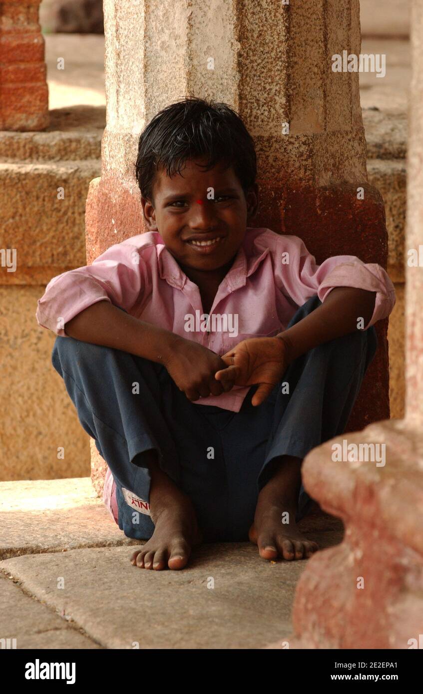 Un jeune indien hi-res stock photography and images - Alamy
