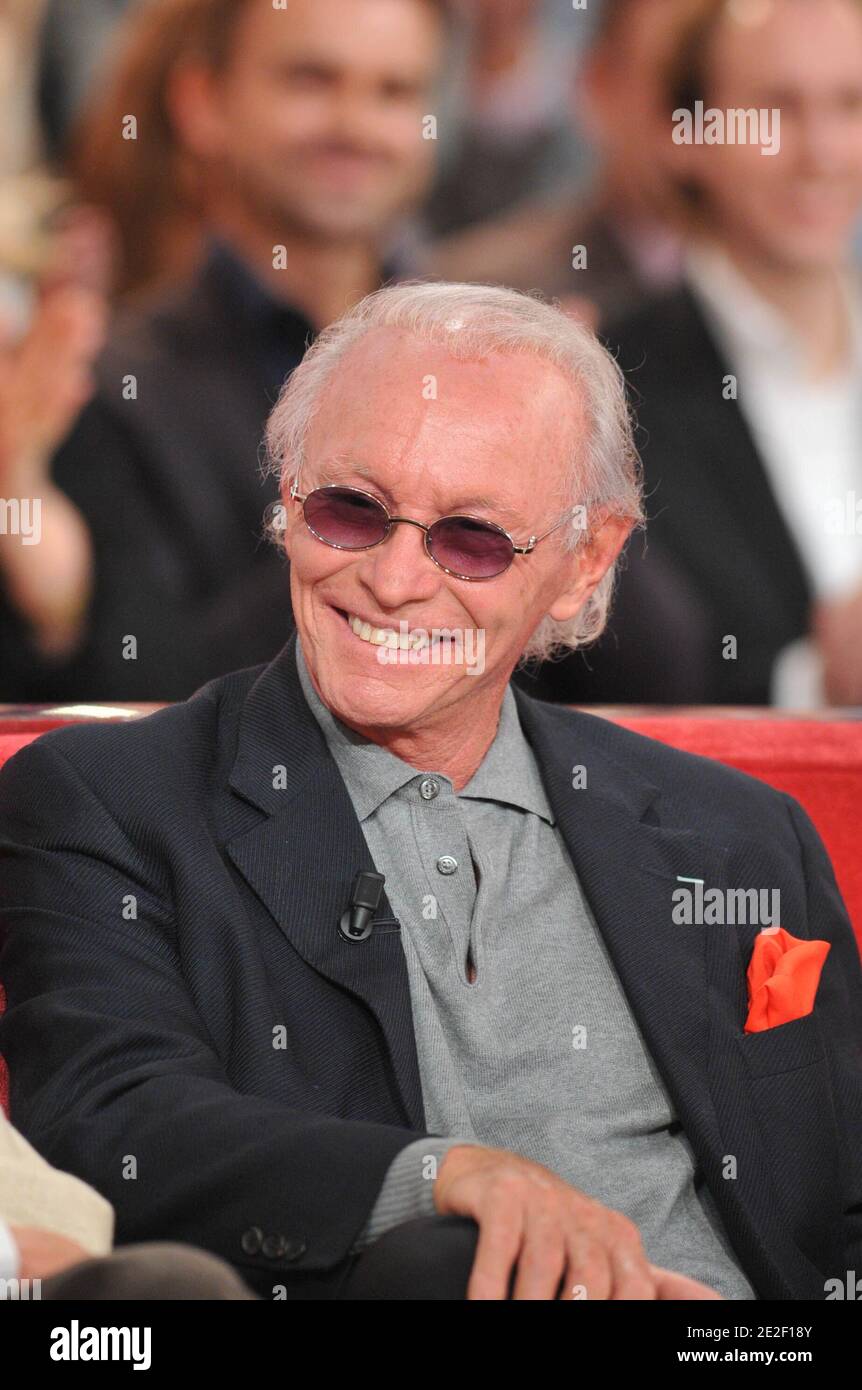 Jacques Revaux at the taping of Vivement Dimanche on November 15, 2011