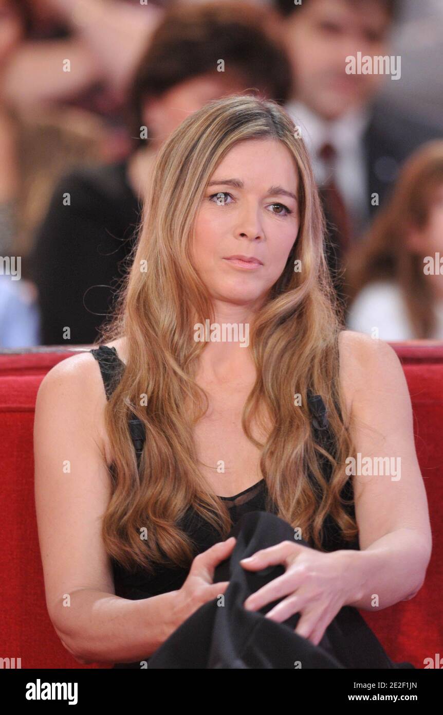 Helene Rolles At The Taping Of Vivement Dimanche On December 13 2011 Helene Rolles At The Taping Of Vivement Dimanche On December 13 2011