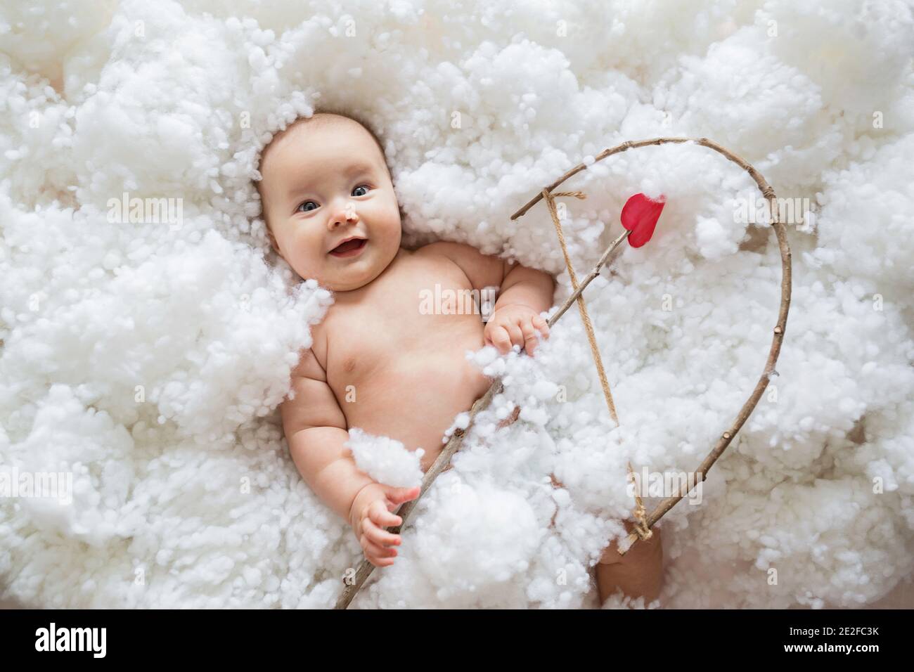 Cupido  Valentines baby photos, Newborn baby photography, Newborn baby  photos