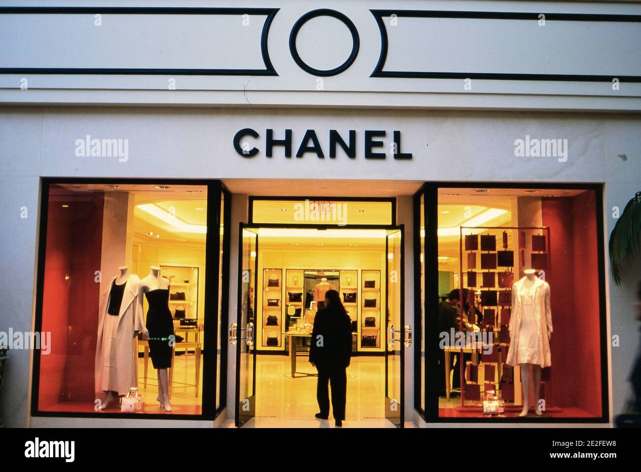 Late 1990s chanel store hi-res stock photography and images - Alamy