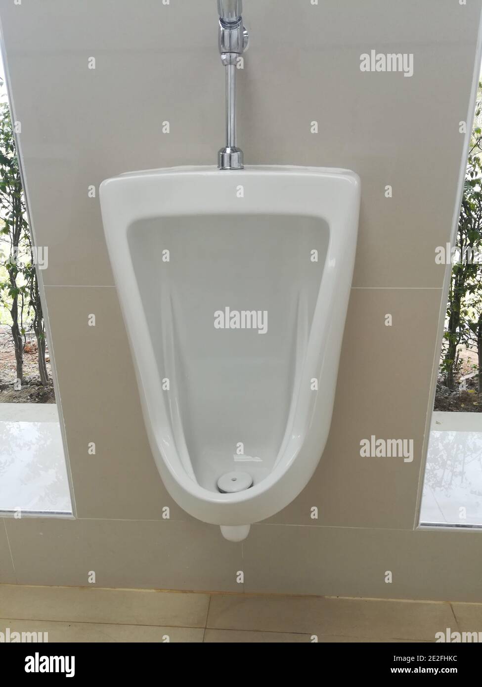 Male urinal hires stock photography and images Alamy