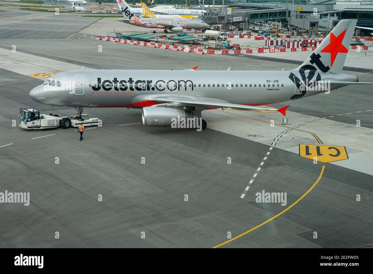 06.12.2019, Singapore, Republic of Singapore, Asia - A Jetstar Asia Airways  Airbus A320-232 passenger plane at Changi International Airport Stock Photo  - Alamy