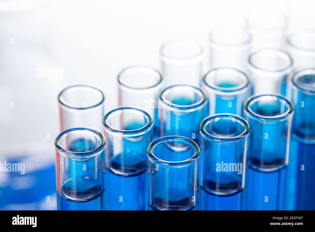 Blue glass test tubes hi-res stock photography and images - Alamy