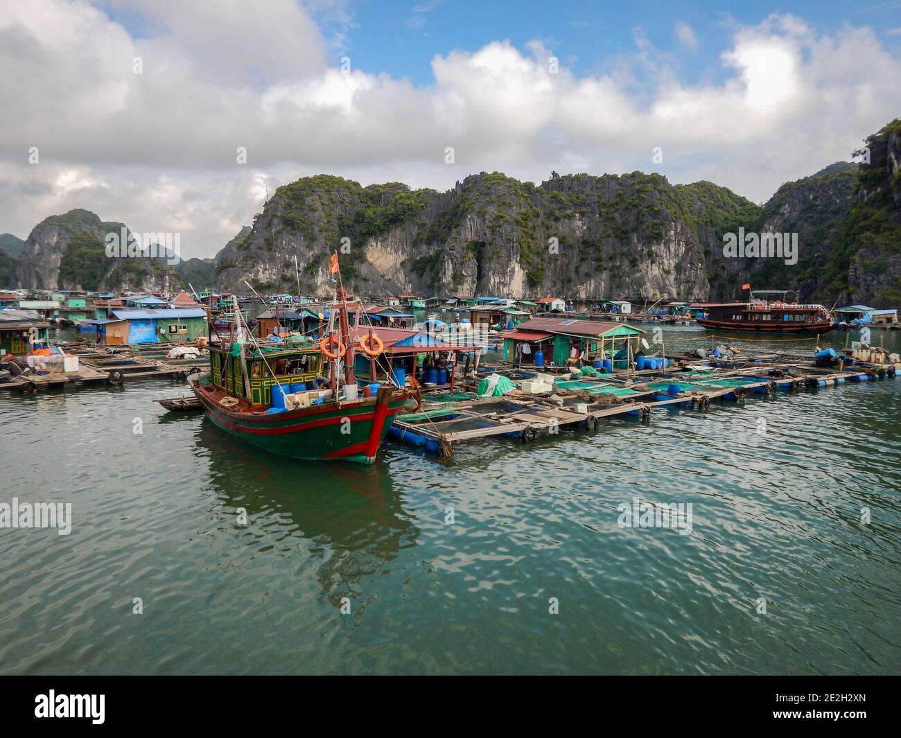 Amazing Halong Bay Floating Market Stock Photo Alamy