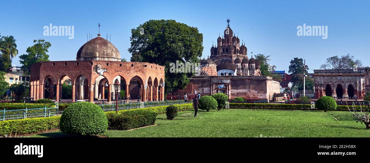 Kalna City, West Bengal, India. The ruins of the octogonal temple Rasmancha dedicated to Krishna present an outer section with 24 gateways whilst the Stock Photo