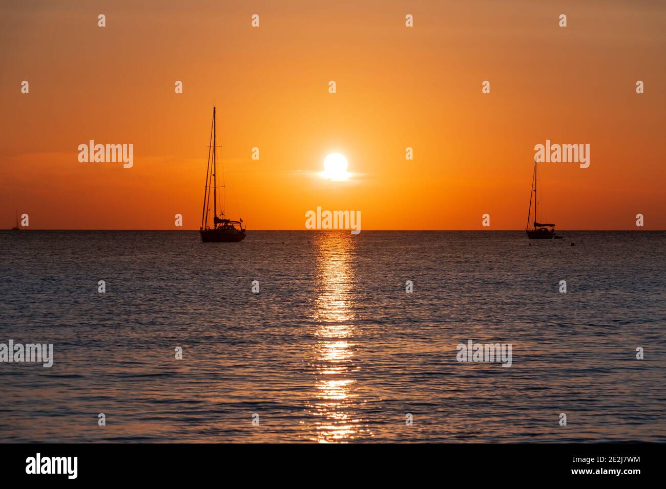 Sailboat Sunset High Resolution Stock Photography And Images Alamy Sailboat Sunset High Resolution Stock Photography And Images Alamy