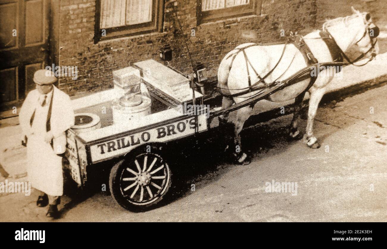 A typical seaside  'Stop Me and Buy One' ice cream seller's horse and cart, circa 1950. Trillo Brothers toured the streets of Whitby, Yorkshire and even sold to holiday makers along the length of the sands on Whitby beach.The business still exists in 2021 Stock Photo