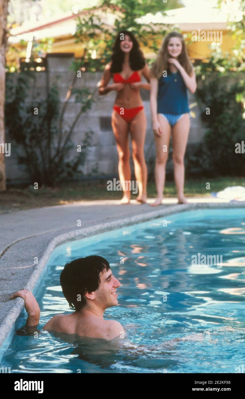 Phoebe Cates, Jennifer Jason Leigh, Scott Thompson, "Fast Times at  Ridgemont High" (1982) Universal / File Reference # 34082-177THA Stock  Photo - Alamy