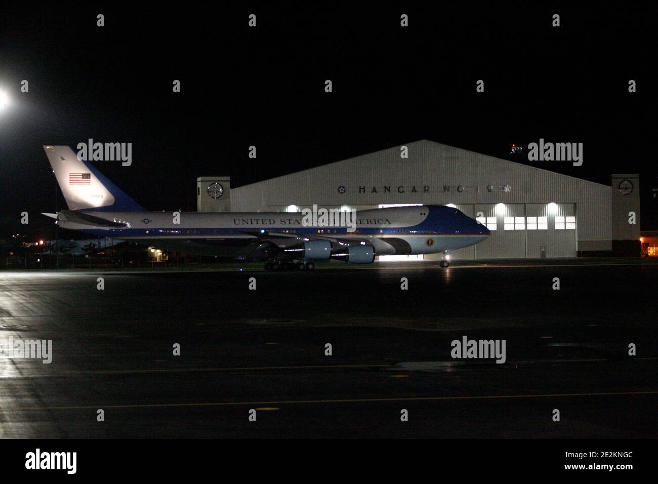 Air Force One taxis by Hanger No. 9 at Hickam Air Force Base carrying President Barack Obama and his family as they depart Honolulu HI USA on January 03 2010. Photo by