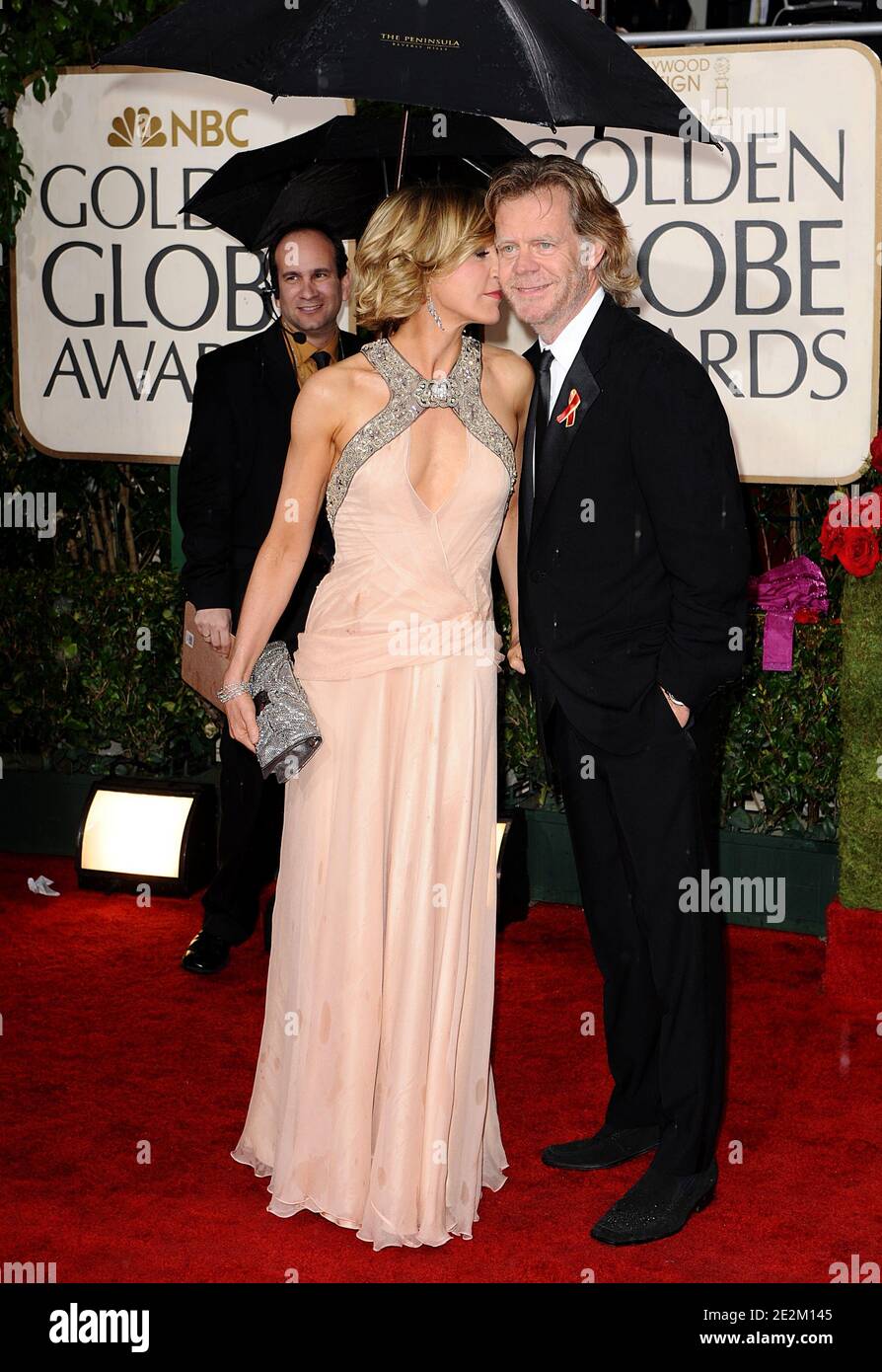 felicity huffman golden globes dress Felicity Huffman Shares a Drastic Golden Globes Transformation