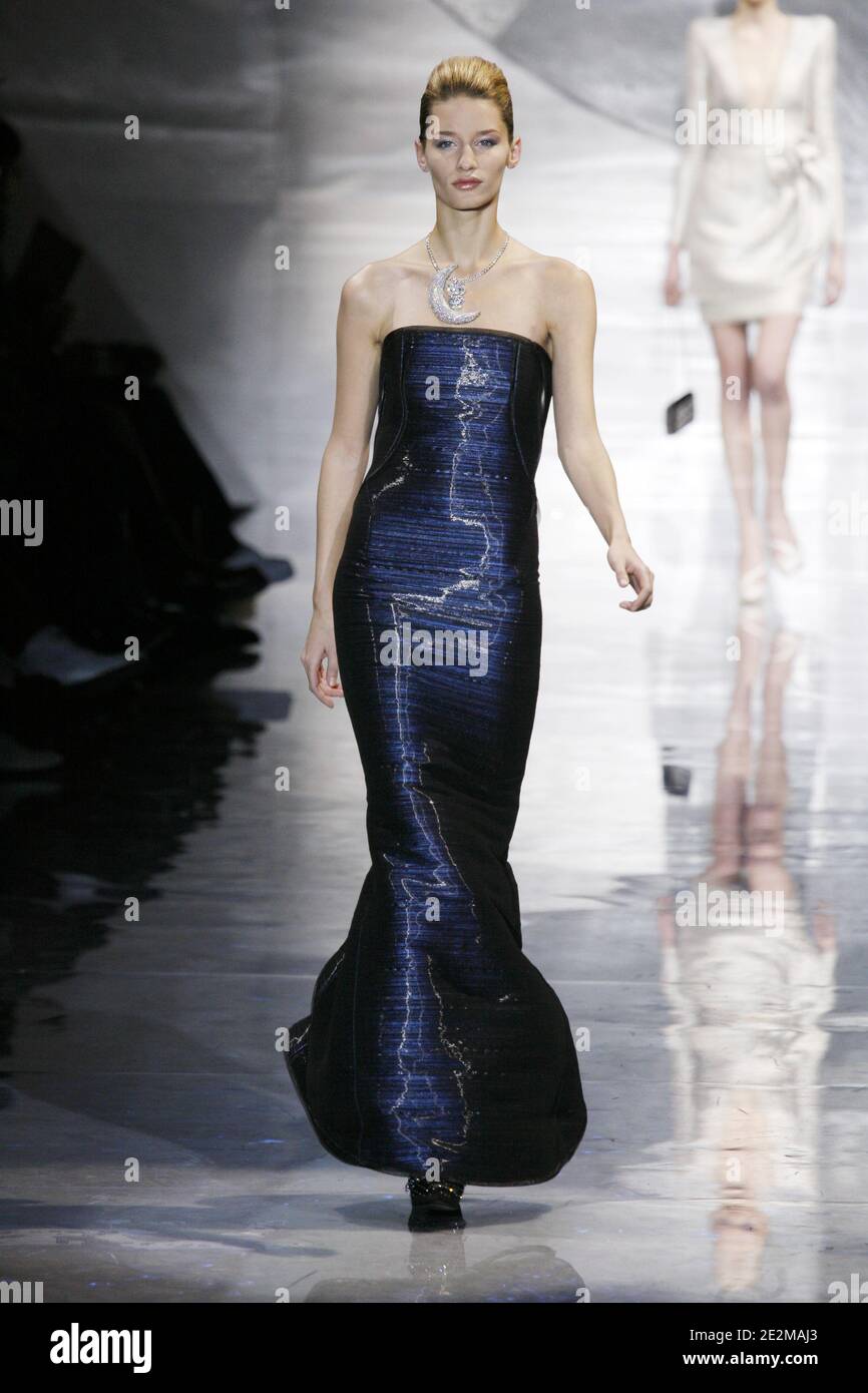 Giorgio Armani Prive Spring 2010 Haute Couture