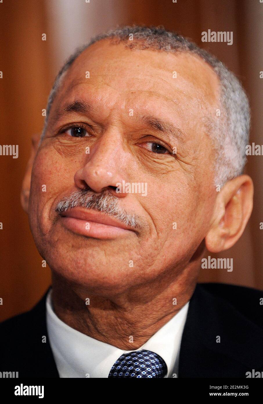 Charles bolden obama 2010 hi-res stock photography and images - Alamy