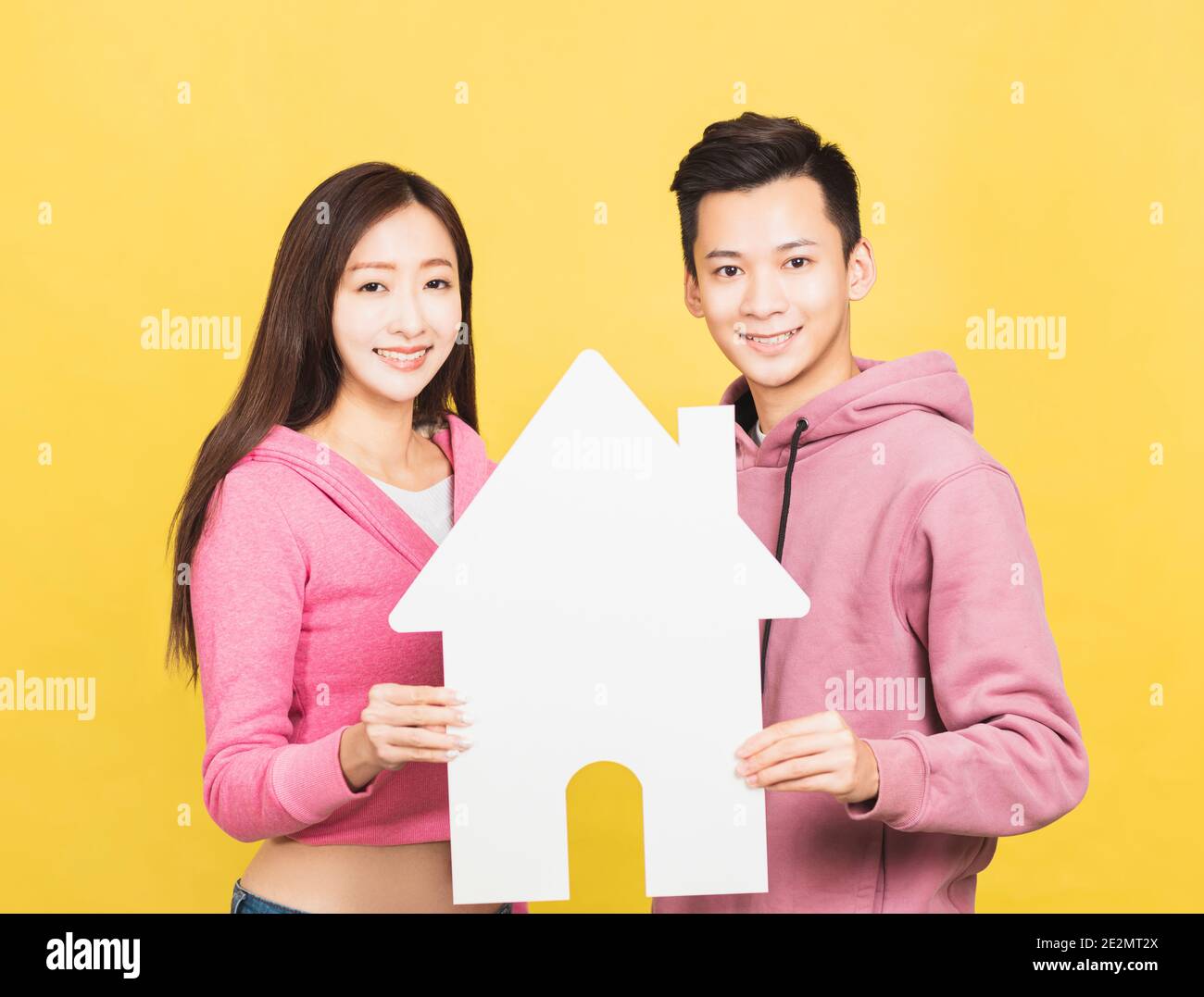 Young married couple concept hi-res stock photography and images - Alamy