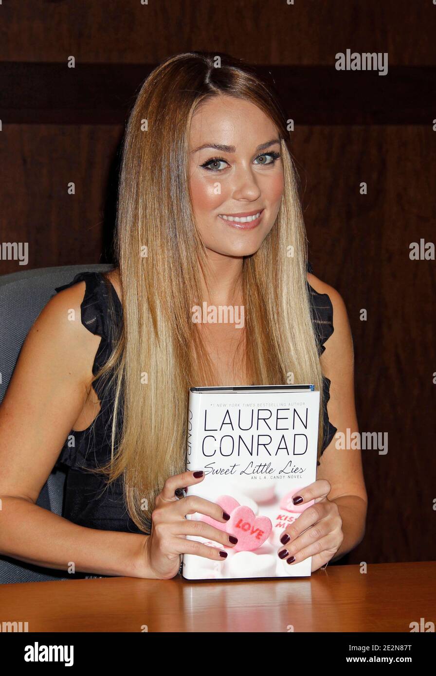 Lauren Conrad Book signing for SWEET LITTLE LIES, Barnes & Noble