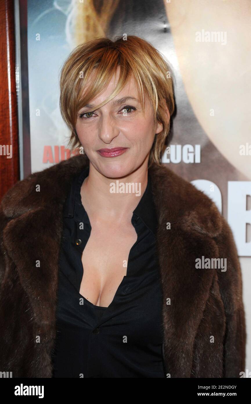 Sophie mounicot seins