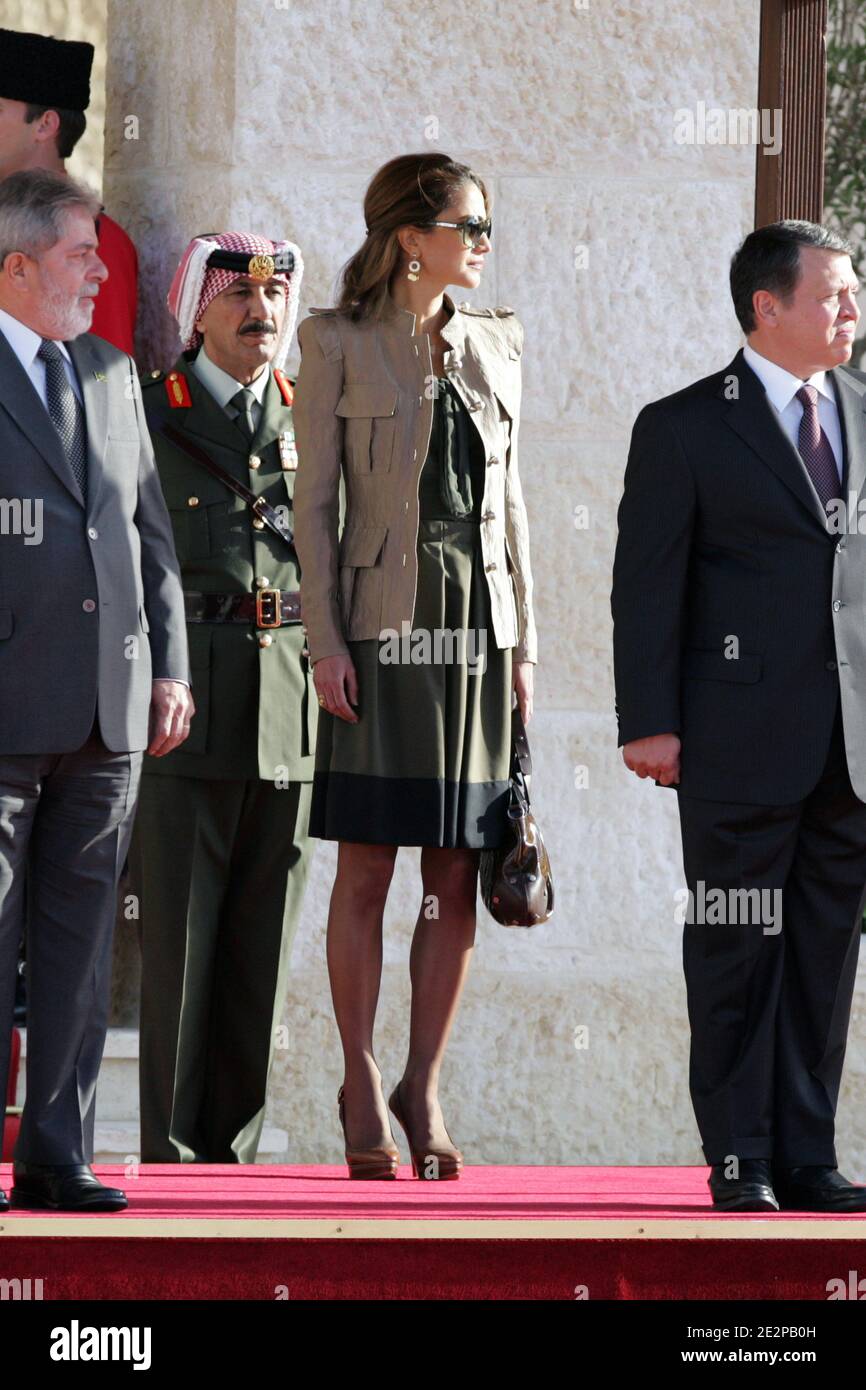 Jordan's King Abdullah II and Queen Rania receive Brazil's president Luiz  InÀcio Lula da Silva and wife Marisa at the Royal Palace in Amman, Jordan  on March 17, 2010, as part of