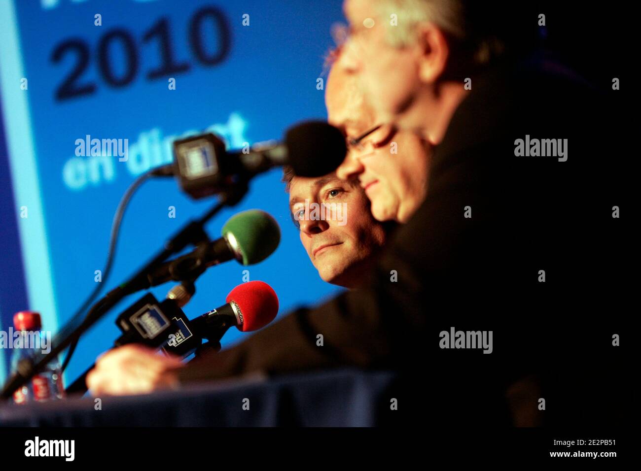 Sud radio hi-res stock photography and images - Alamy