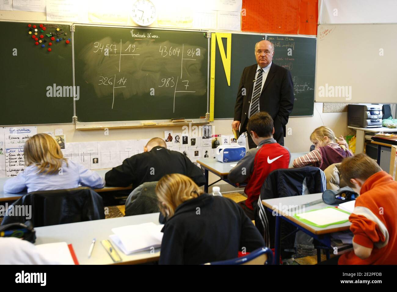 Rentree Scolaire High Resolution Stock Photography And Images Alamy Rentree Scolaire High Resolution Stock Photography And Images Alamy