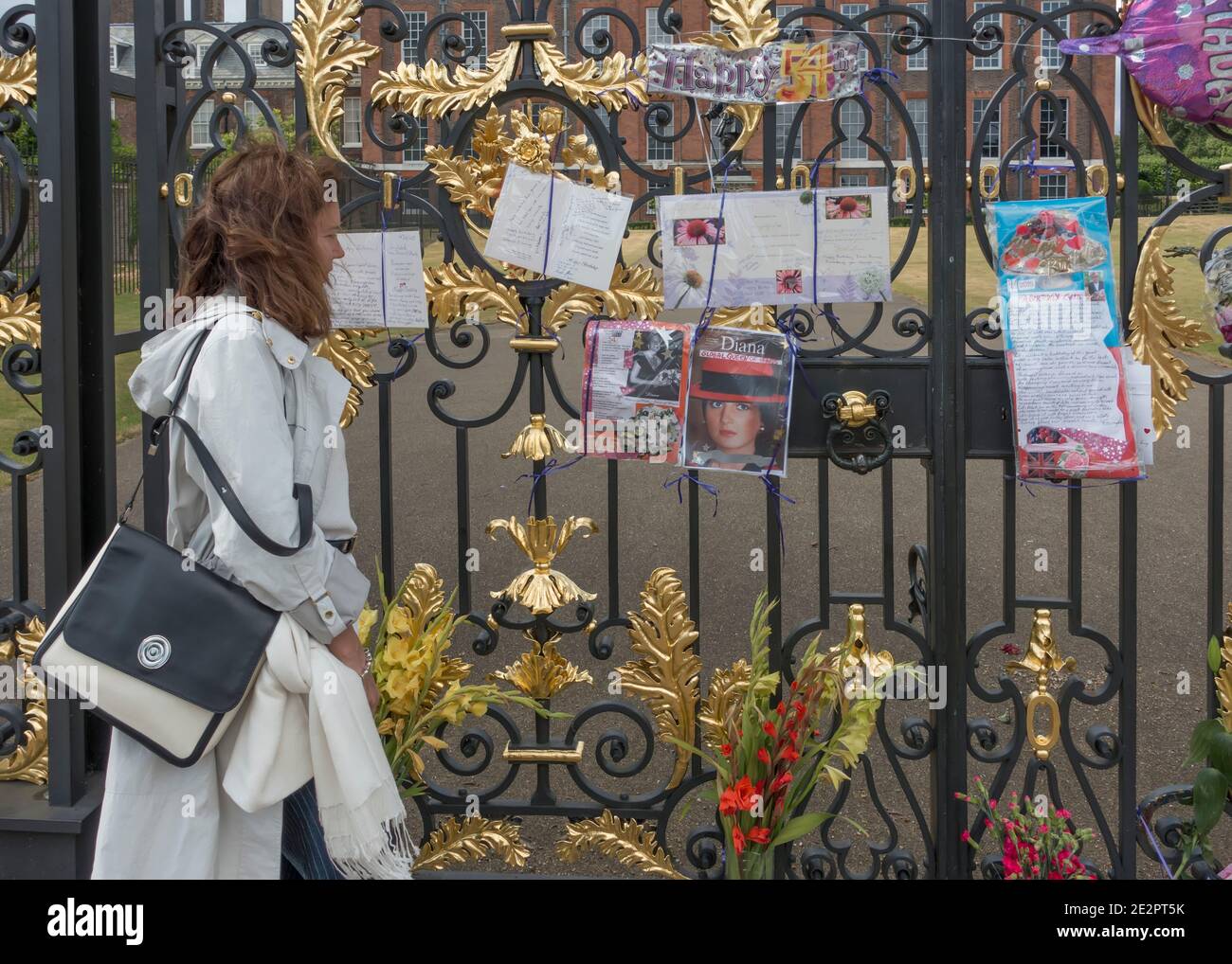Tributes to Diana Princess of Wales, Kensington Palace, London, England, UK Stock Photo