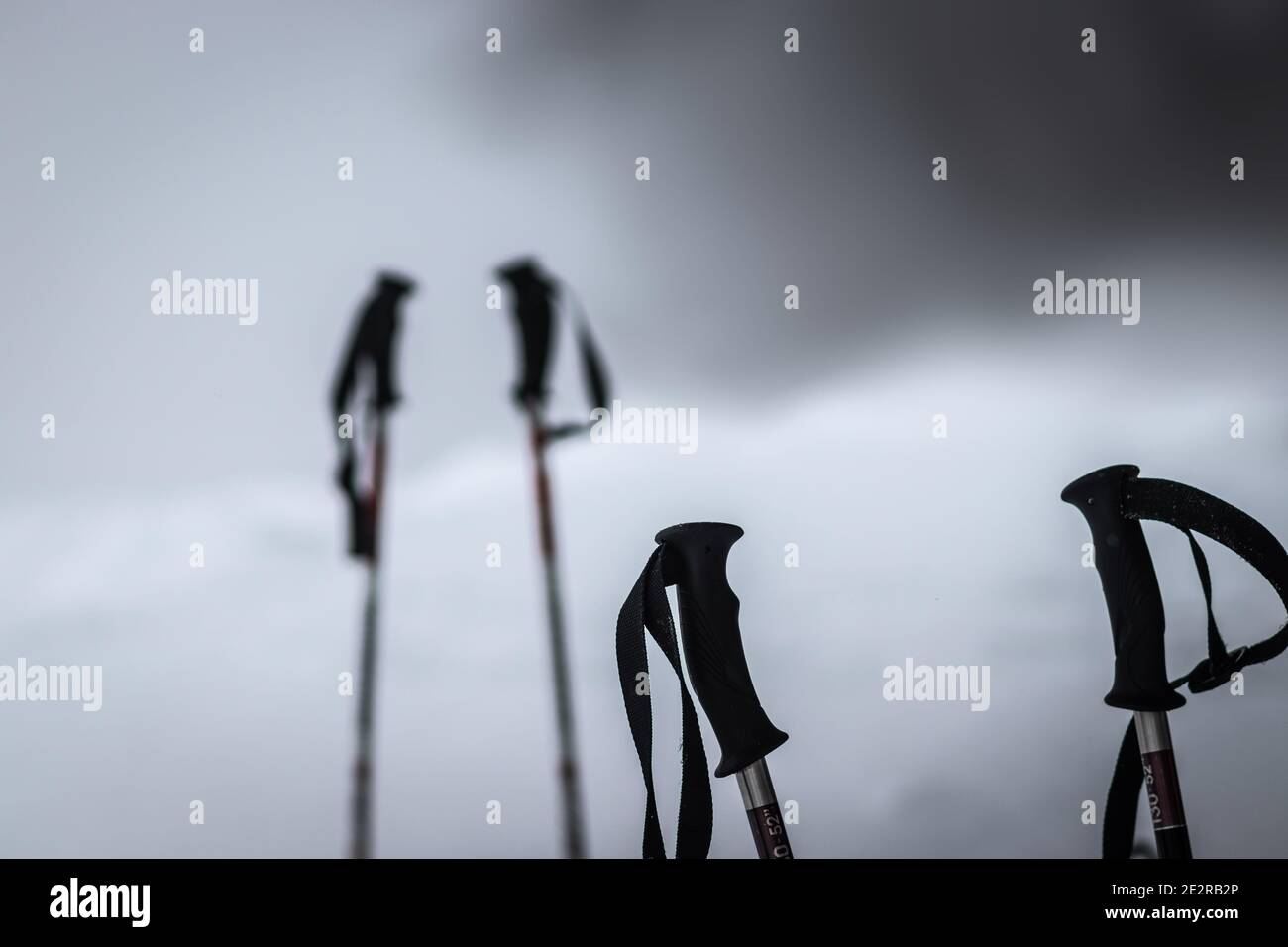 Ski tracks black white hi-res stock photography and images - Alamy