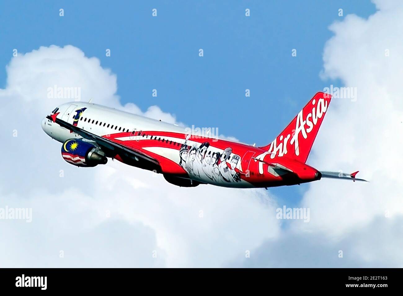Air Asia Airbus A320 9m Malaysia 1 Livery Climbing Kota Kinabalu Airport Kota Kinabalu Sabah Malaysia Borneo Island Stock Photo Alamy