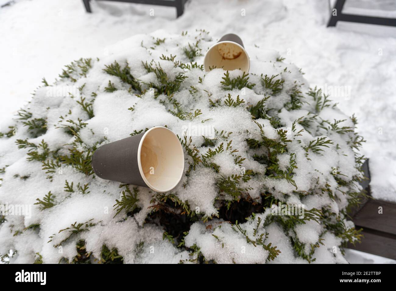 Dirty coffee cups hi-res stock photography and images - Alamy