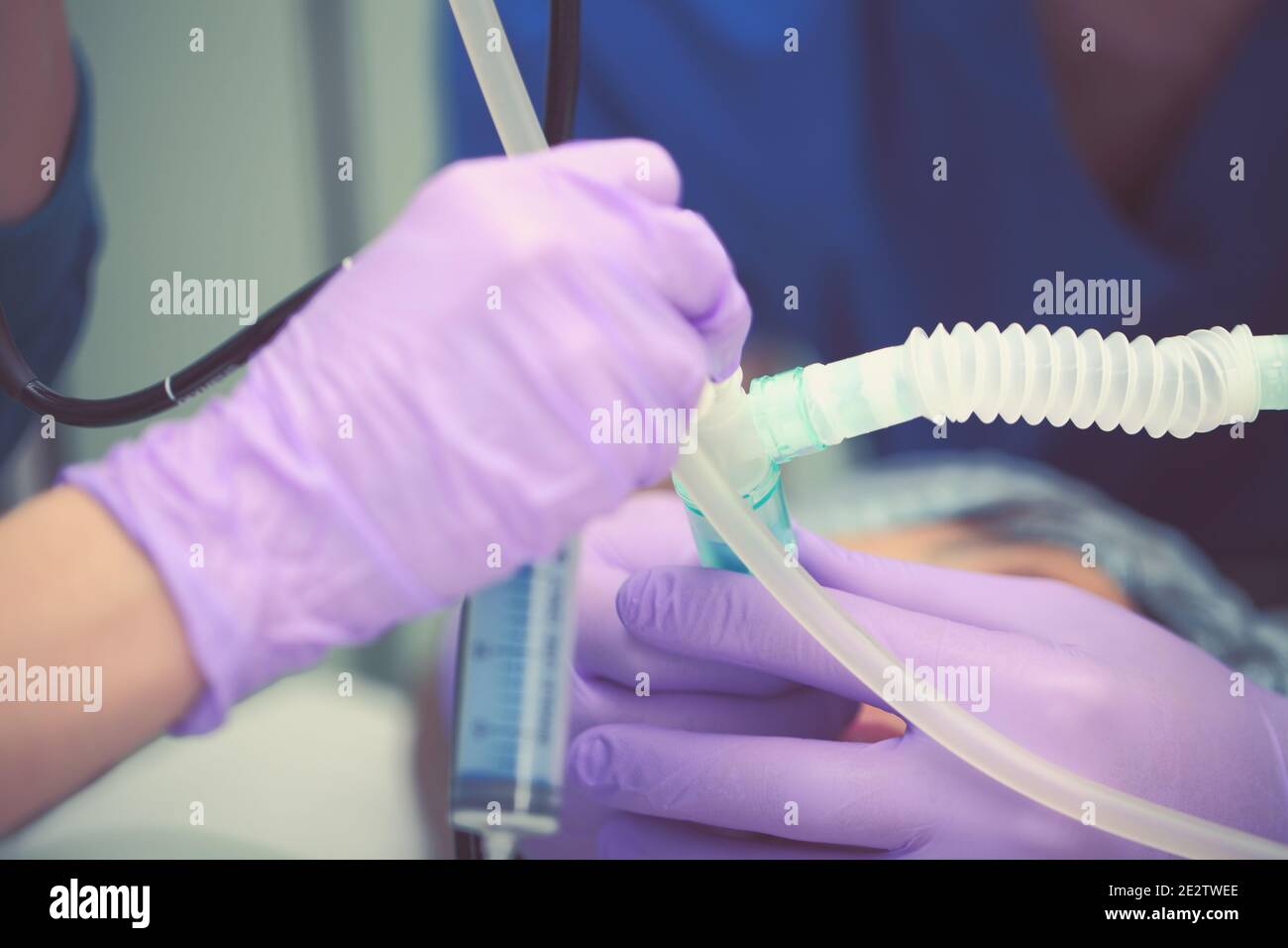Everyday work in the intensive care unit Stock Photo Alamy