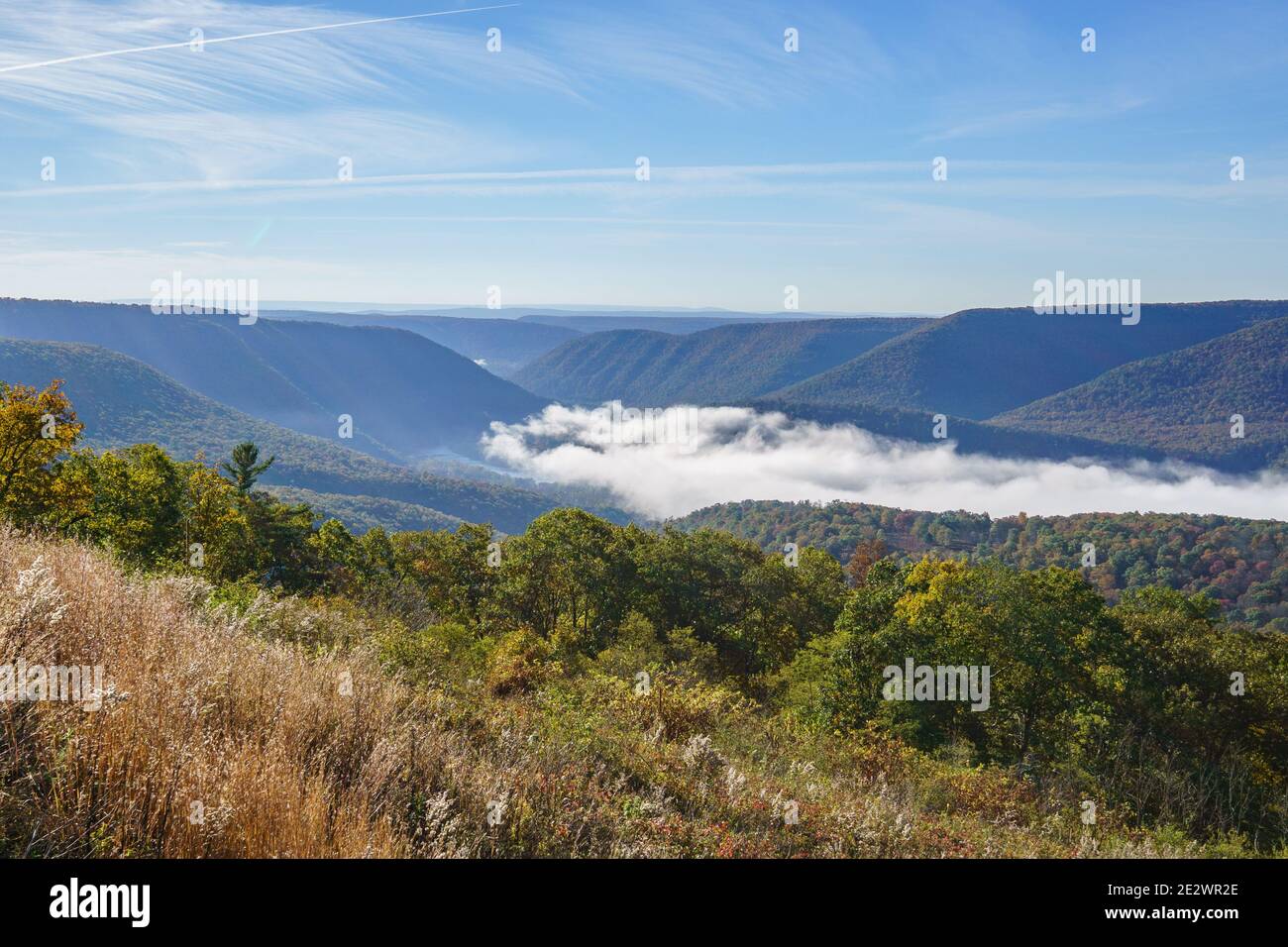 River of fog, fog filled valley, Susquehanna River in fog, Pennslvania mountains, Hyner view state park, Renovo, Clinton County, Pennsylvania Stock Photo