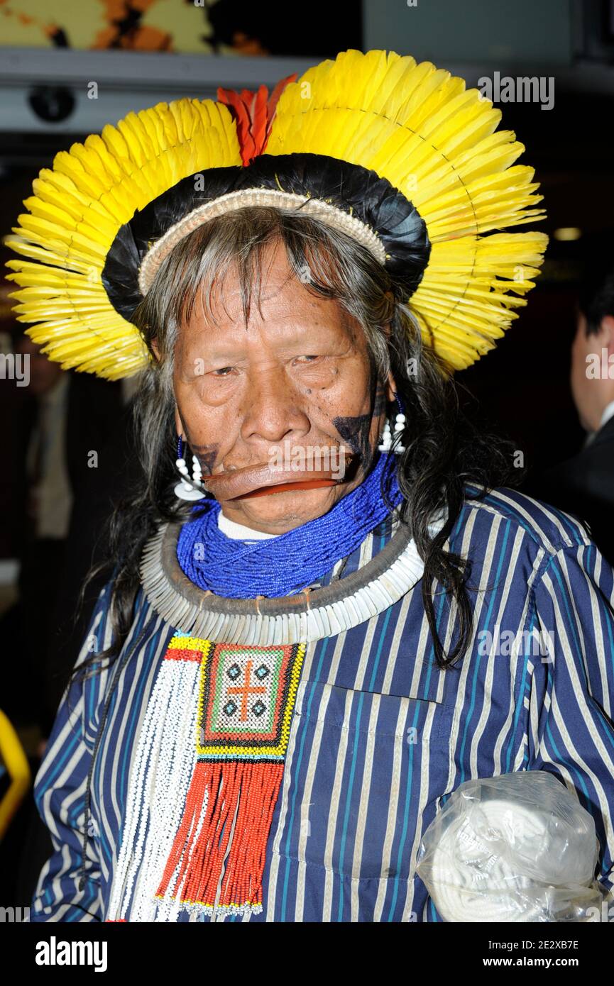 Chief raoni hi-res stock photography and images - Alamy