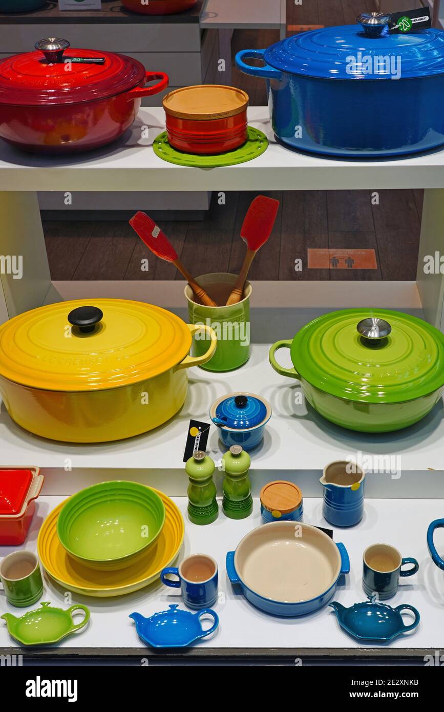 Le creuset paris hires stock photography and images Alamy