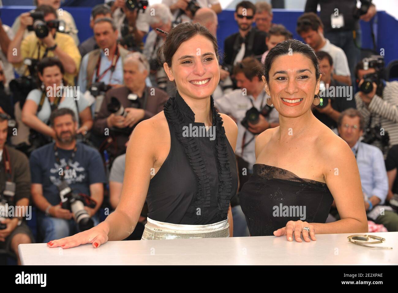 Victoria Raposo (L) and Eva Bianco attending the photocall for 'Los Labios' during the 63rd Cannes Film Festival in Cannes, France on May 18, 2010. Photo by Hahn-Nebinger-Orban/ABACAPRESS.COM Stock Photo