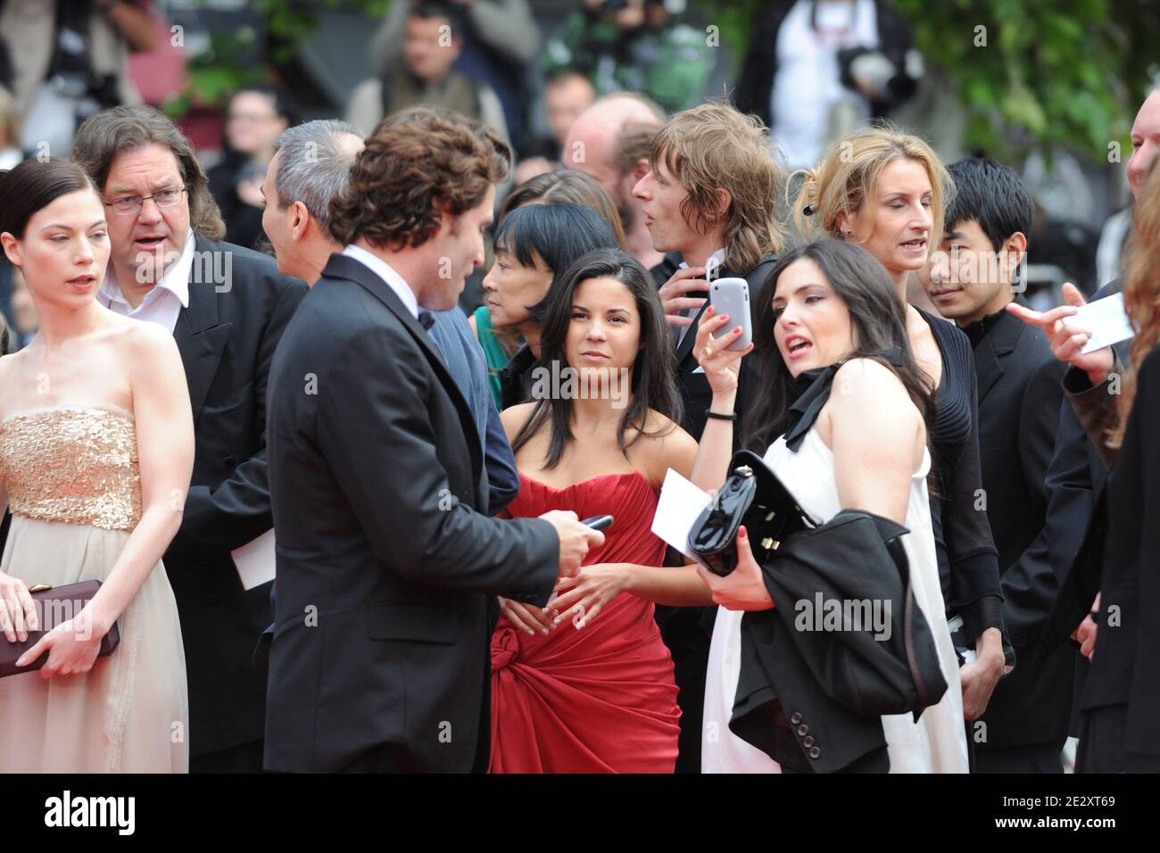 l-r-austrian-actress-nora-von-waldstaetten-venezuelian-actor-edgar