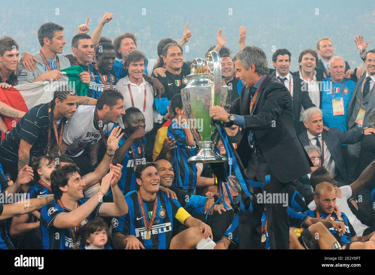 Inter f.c.. 2010-2011. last time (before today) in the champions  quarter-finals. : r/classicsoccer