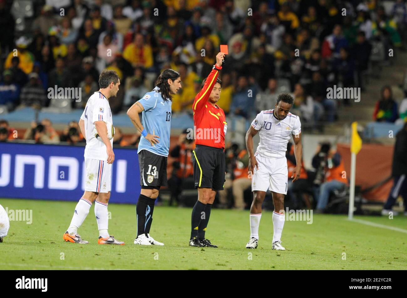 Uruguay's Nicolas Lodeiro gets a red card during the World Cup 2010 soccer match, Group A, France (France national football team) vs Uruguay of the Soccer World Cup 2010 in Capetown, South Africa on June 11, 2010. The match ended in a 0-0 draw. Photo by Henri Szwarc/ABACAPRESS.COM Stock Photo