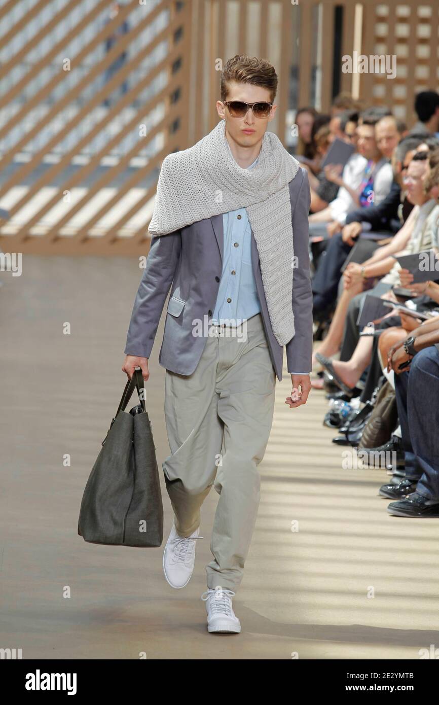 Louis Vuitton At Paris Fashion Week Spring 2010