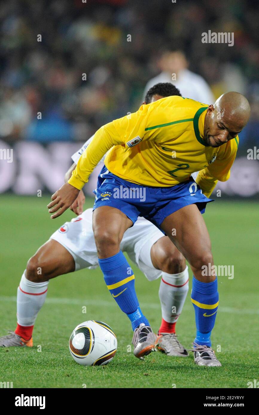 Brazil's Maicon during the 2010 FIFA World Cup South Africa 1/8 of final Soccer match, Brazil vs Chile at Ellis Park football stadium in Johannesburg, South Africa on June 28, 2010. Brazil won 3-0. Photo by Henri Szwarc/Cameleon/ABACAPRESS.COM Stock Photo