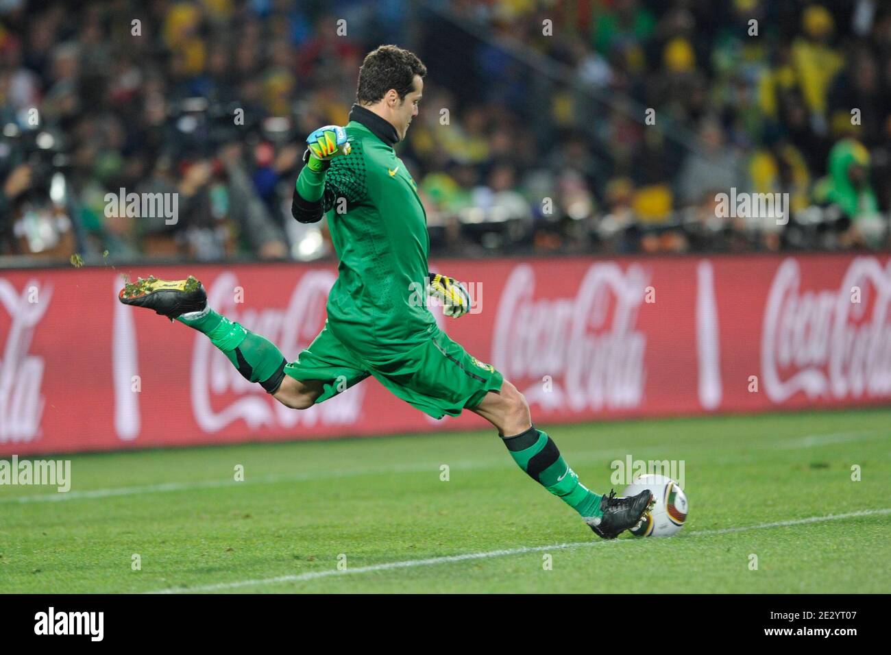 Brazil's Julio Cesar during the 2010 FIFA World Cup South Africa 1/8 of final Soccer match, Brazil vs Chile at Ellis Park football stadium in Johannesburg, South Africa on June 28, 2010. Brazil won 3-0. Photo by Henri Szwarc/Cameleon/ABACAPRESS.COM Stock Photo