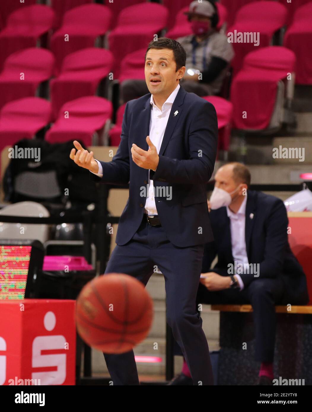 Bonn, Germany, 23.12.2020, Telekom Dome, Basketball Bundesliga, Telekom Baskets Bonn vs Jobstairs Giessen 46ers: Headcoach Igor Jovovic (Bonn)     ges Stock Photo