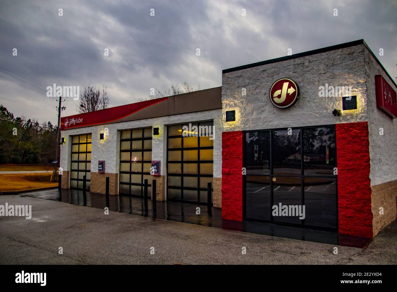 Jiffy lube hi-res stock photography and images
