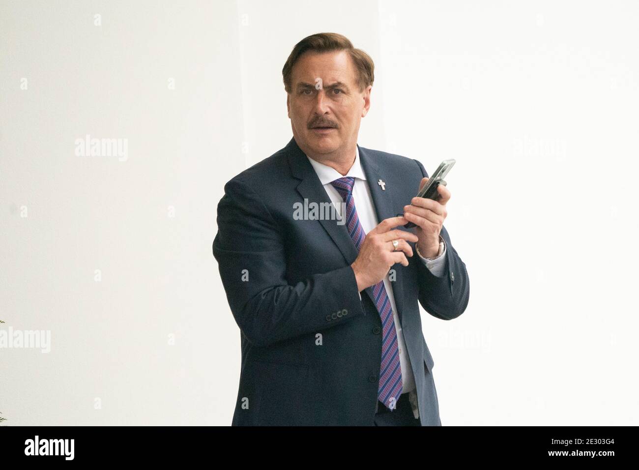 Mike lindell hi-res stock photography and images - Alamy