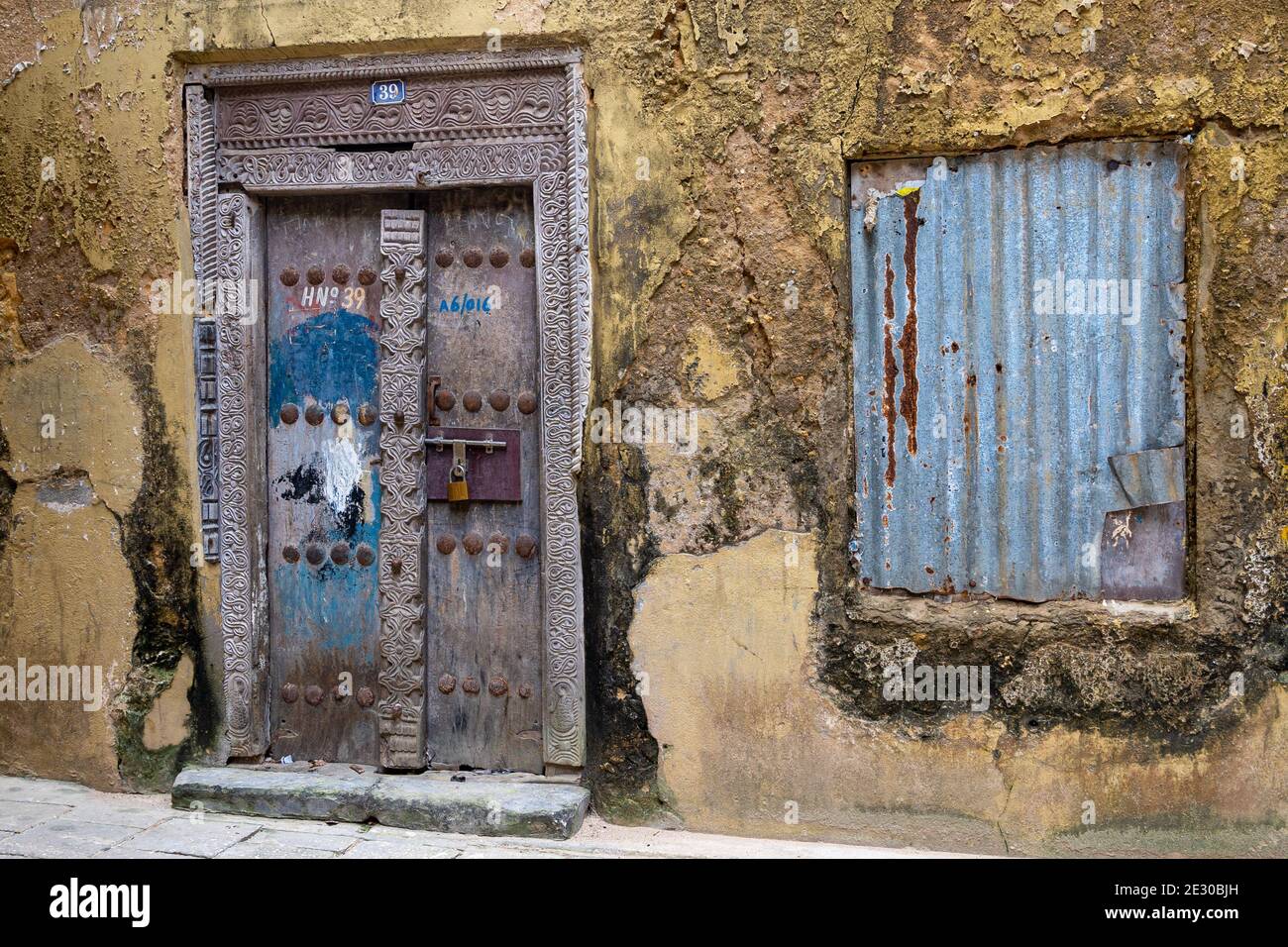 Old traditional doors. Stone Town, Zanzibar, Tanzania Stock Photo Alamy