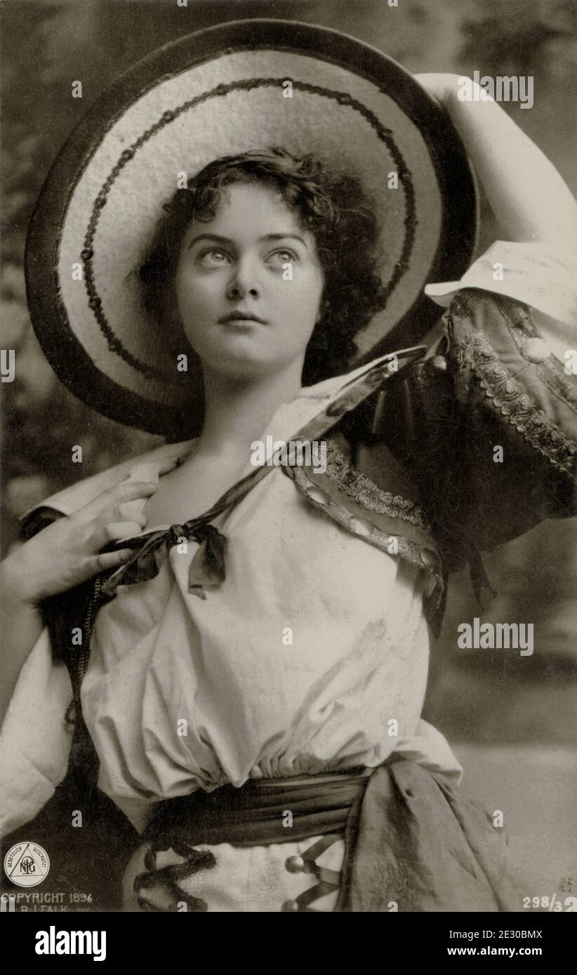 Minnie Ashley (American actress) - photo by Falk 1896 - Steglitz Uranotype postcard - postmarked 8 Nov 1905 Var, France, restored from original postcard by Montana Photographer Stock Photo