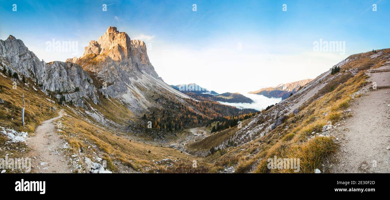 View of the Odle mountains during a sunrise from Forcella De Furcia. Funes Valley, Dolomites Alps, Trentino Alto Adige, Italy. Stock Photo