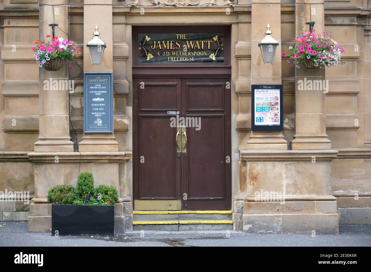 Glasgow, Scotland, UK, October 11th 2020, Central Scotland Pubs and Bars closed by the Scottish Government due to rise in Covid-19 cases Stock Photo