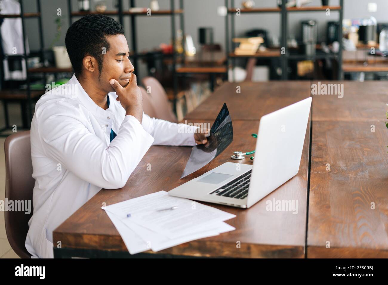 African american doctor history hi-res stock photography and images - Alamy