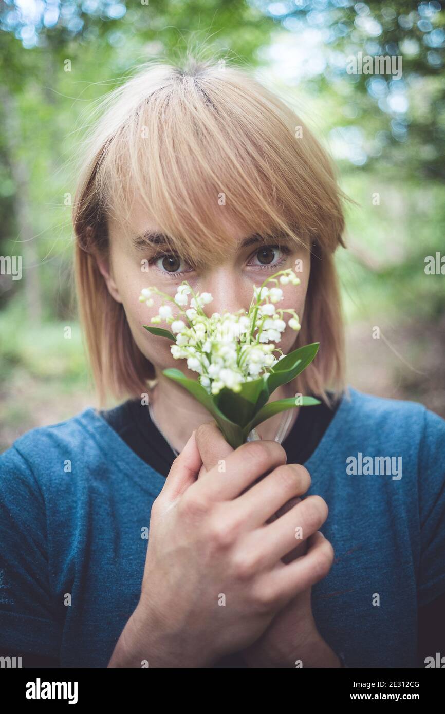 Lily of the valley bunch hi-res stock photography and images - Alamy