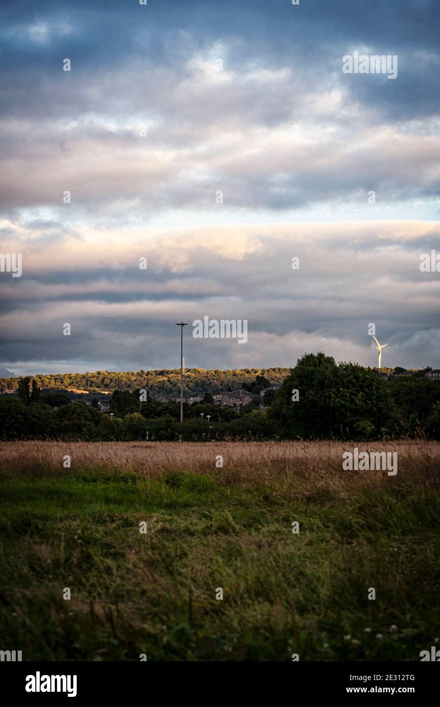 Windfarms on horizon, Glasgow, Scotland Stock Photo