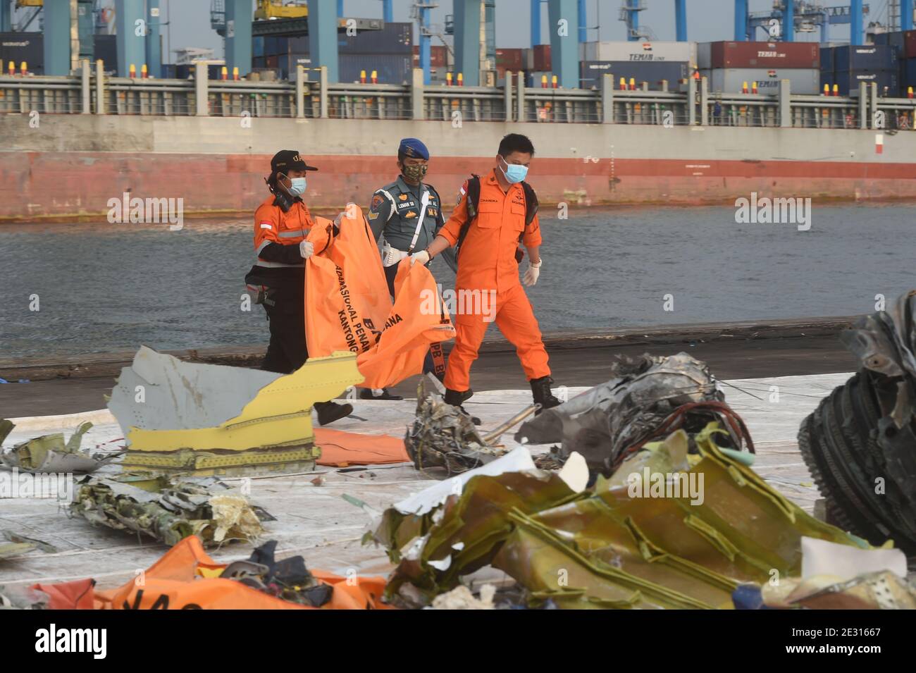 Jakarta, Indonesia. 16th Jan, 2021. Members Of Indonesian Rescue Team ...